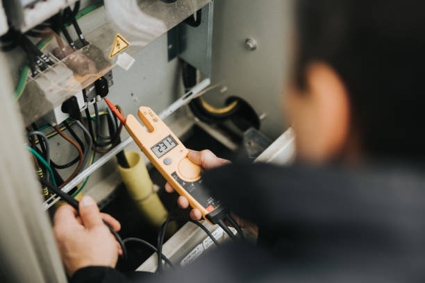 Best Commercial Electrician Services  in Lakes West, CT